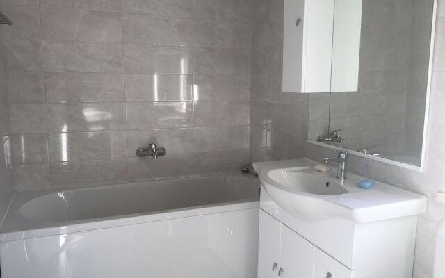 Immaculate 4-bed House in Lumbarda