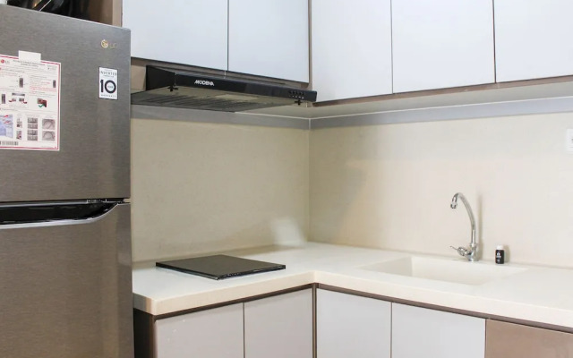 New Furnished with City View 2BR Apartment M-Town Residence