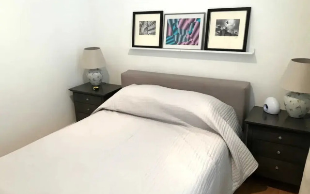 Spacious 1 Bedroom Apartment in Earls Court