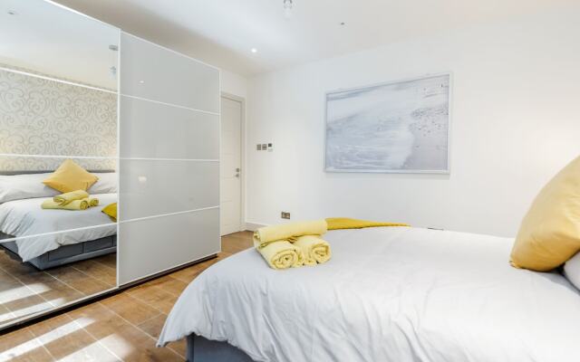 Donatello Apartment Hammersmith