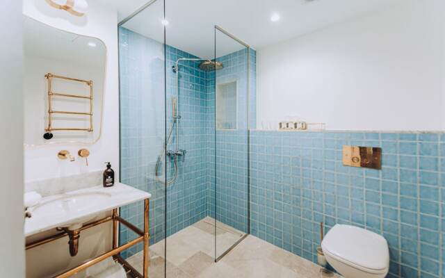 Ocho Suites & Kitchen