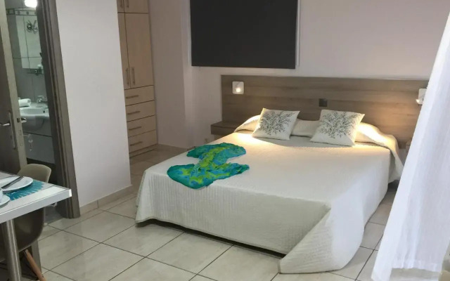 villalithos studio 2