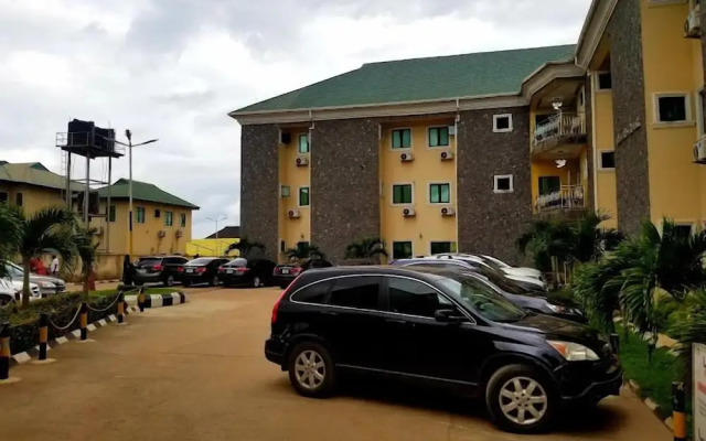 Rolak Hotel and Suites