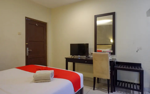 RedDoorz @ Jalan Sriwijaya Semarang