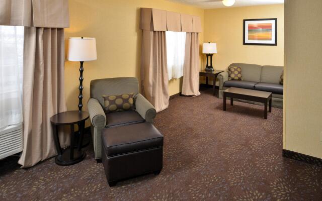 Holiday Inn Express Hotel & Suites Charlotte by IHG
