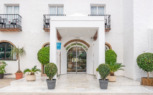 Nerja Club by Dorobe Hotels