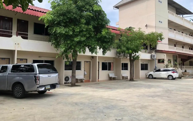 Ratchaphruek Resort