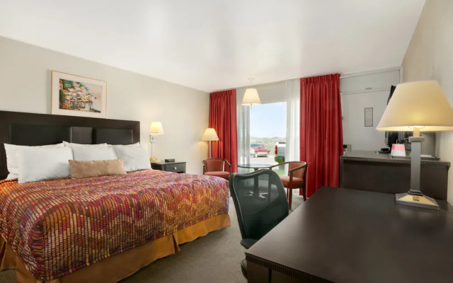 Ramada Washington