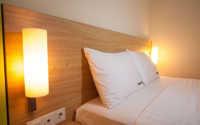 RedDoorz near Kawasan Industri SIER 2