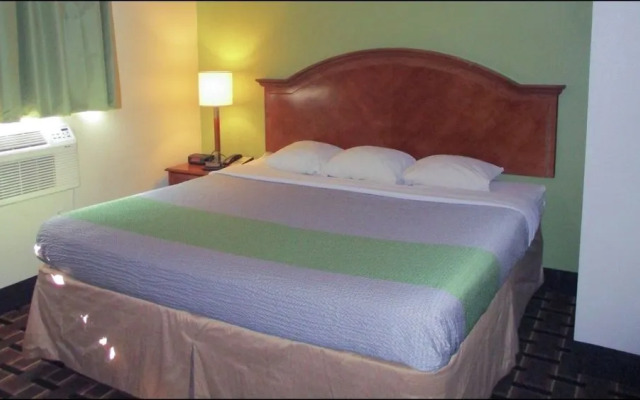 Motel 6 Savannah, GA