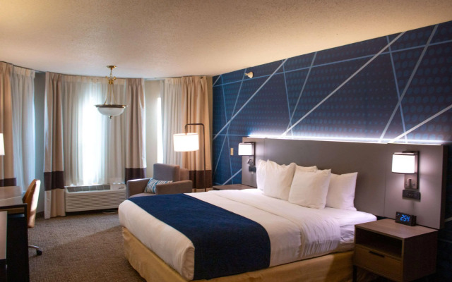 Comfort Inn & Suites Geneva - West Chicago