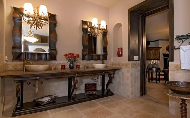 Adobe Grand Villas
