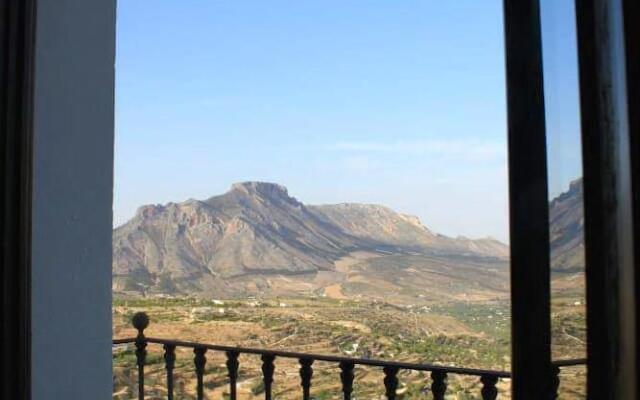 Velad Al-Abyadh