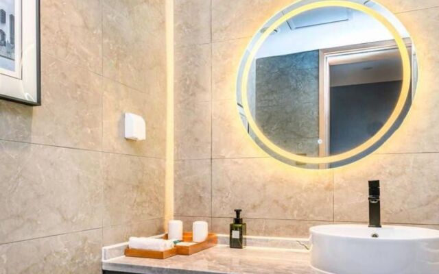 Vyluk Hotel Chongqing Light Rail Station