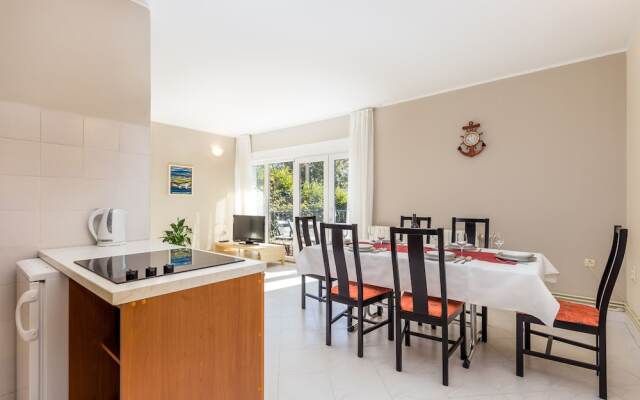 Apartments Makora