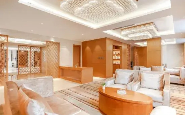 Guangzhou Jiulong Hotel (Dushan Bus Terminal)