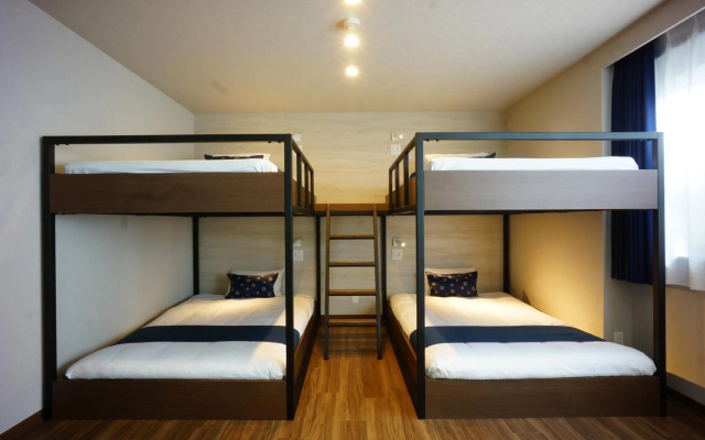 Rona Hotel – Guest Rooms – Tokyo