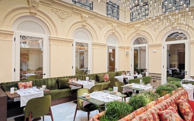 Palacio Gran Vía, a Royal Hideaway Hotel