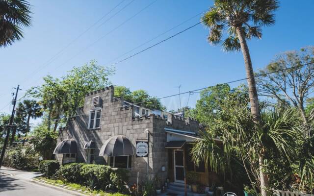 Castle Garden Bed & Breakfast
