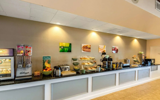Budget Host Inn & Suites