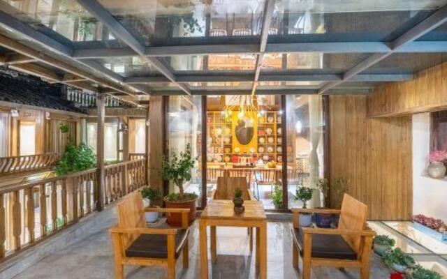 Yishu·designer light luxury vacation B & B