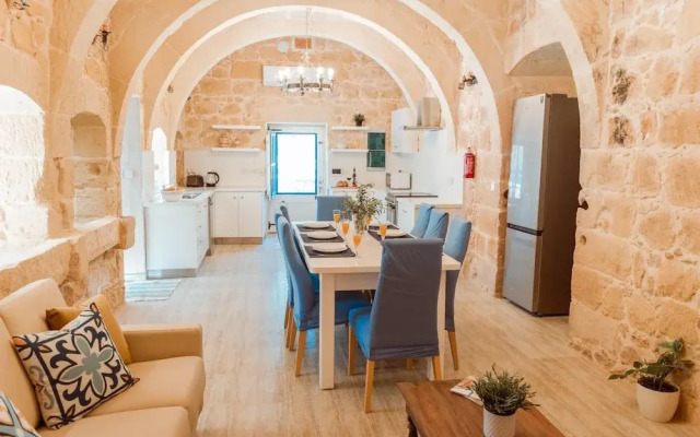 Villa Oliva 4 Bedroom Villa
