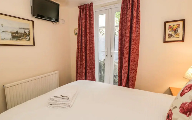 5 Ivy Terrace