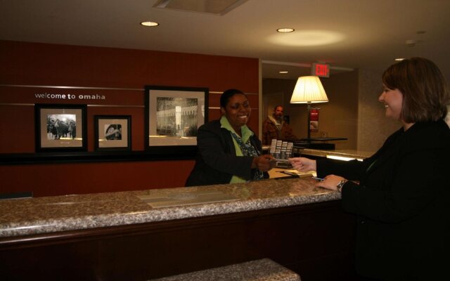Hampton Inn & Suites Omaha-Downtown