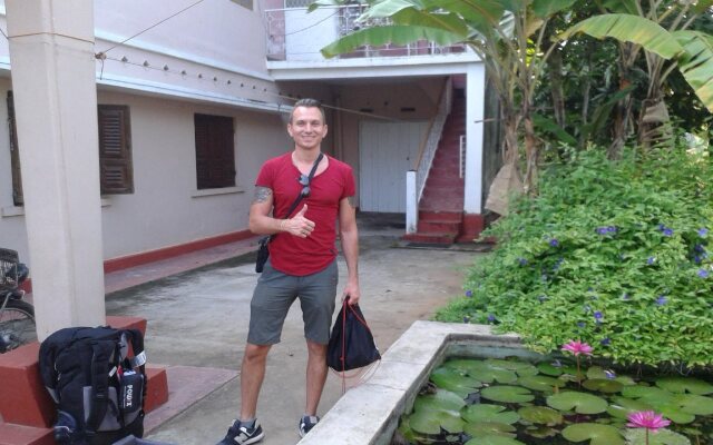 Luxman Guest House