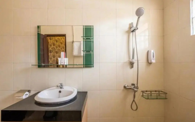 Aleyra Hotel and Villa Garut