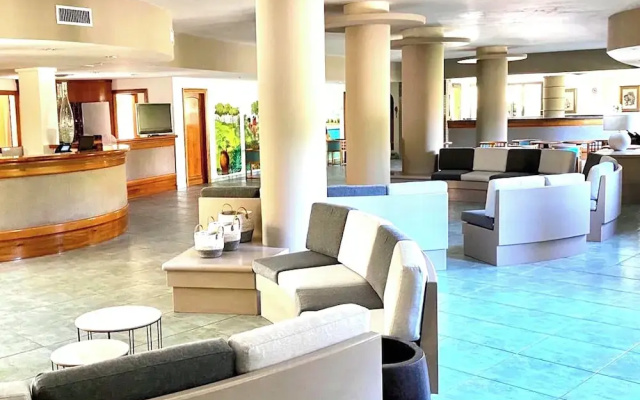 Hotel with swimming-pool in Arborea