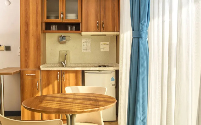 Mutlu Apart Otel