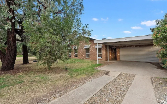 Mulwala Lakeside Waterfront