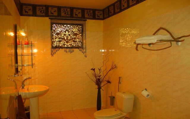 Asian Jewel Boutique Hotel