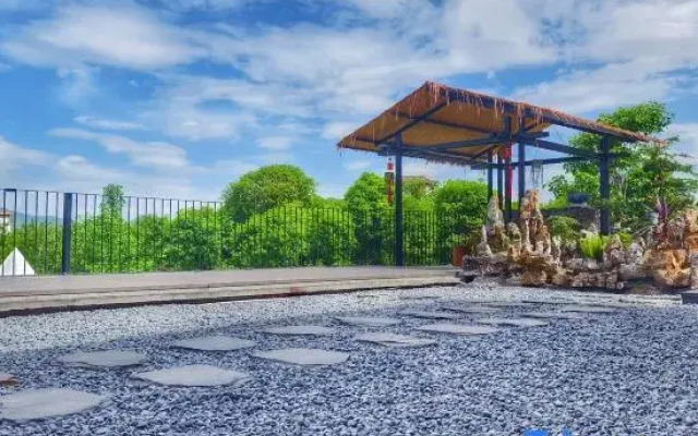 Wanfenglin Linli Mountain Lodge