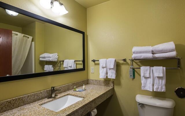 Cobblestone Inn & Suites - Altamont