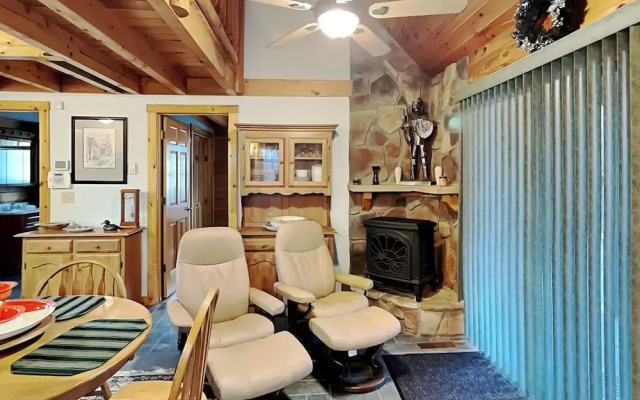 The Old World Chalet by Taylor Made Deep Creek