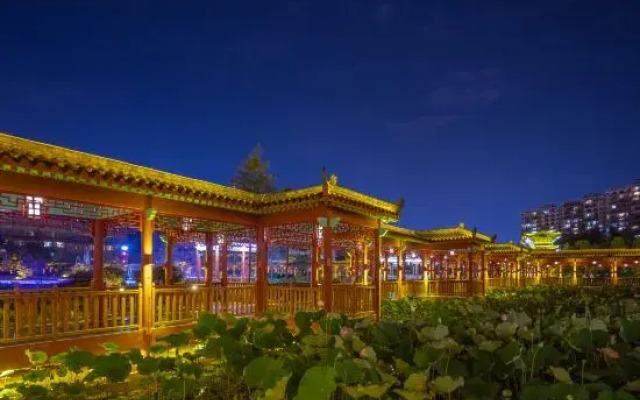 Hualongcheng Hotel