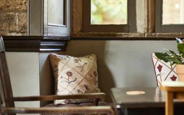 The Pear Tree Inn