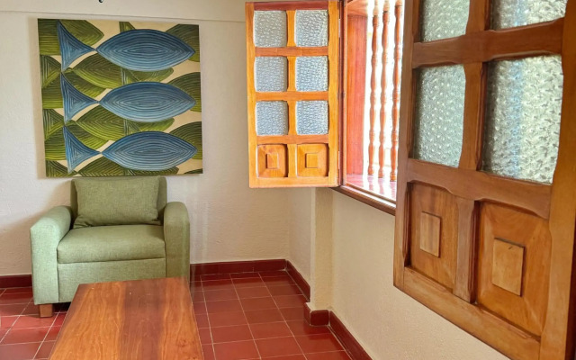 Suites Colonial