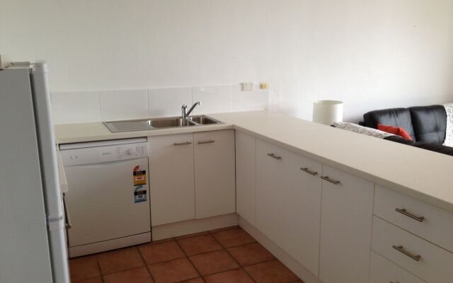 Mylos Holiday Apartments