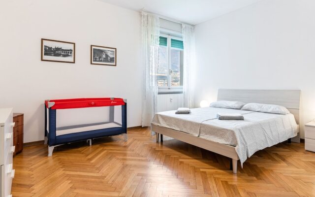 Graceful Holiday Home in Toscolano Maderno With Garden