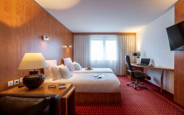 CERISE Bordeaux Mérignac Aéroport