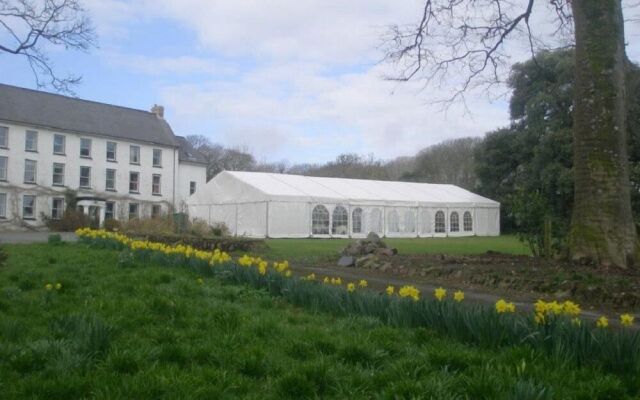 Cuffern Manor