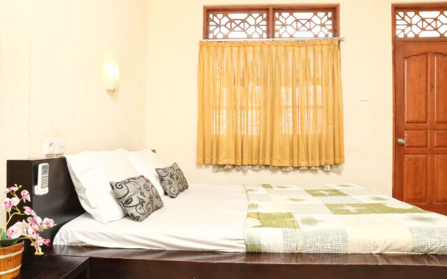 RedDoorz @ Mataram Kuta 2