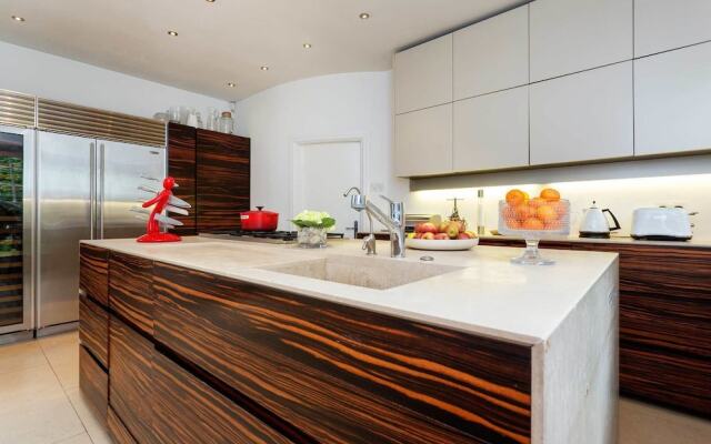 Luxury near Richmond Park