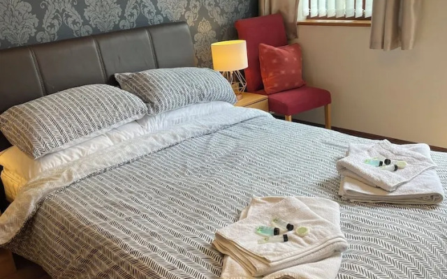 Rooms at the Huntsman Inn