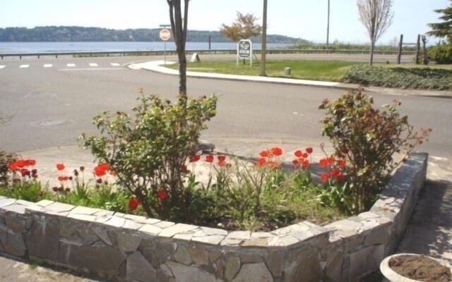 Bayside Motor Inn