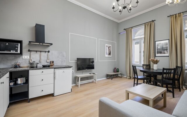 Venus Apartments - Akacfa street I