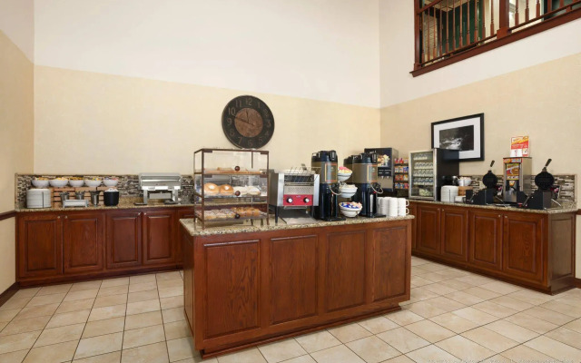 Country Inn & Suites by Radisson, Beckley, WV